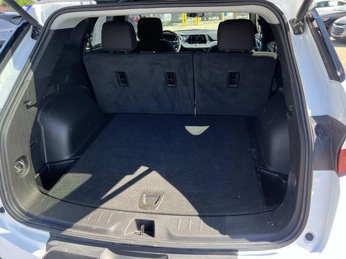 Used 2022 Chevrolet Blazer LT FWD image 10