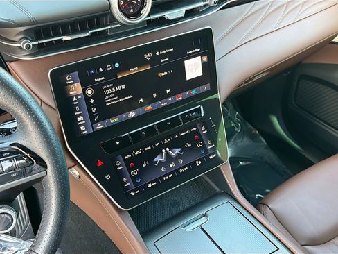 Certified 2024 Maserati Grecale GT image 28