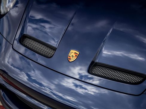 Certified 2024 Porsche 911 GT3 RS image 27