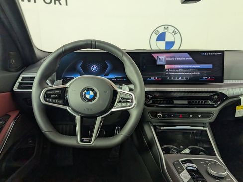 New 2026 BMW 330i xDrive Sedan w/ M Sport Package AWD/4WD image 18