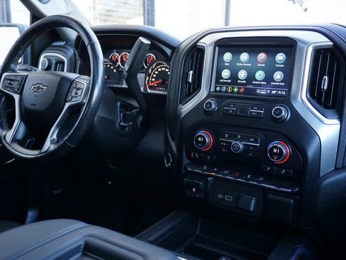 Used 2021 Chevrolet Silverado 1500 LT Trail Boss w/ Convenience Package II image 38