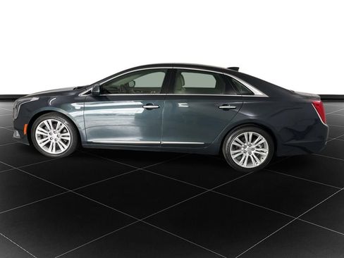 Used 2019 Cadillac XTS Luxury w/ Driver Awareness Package image 2