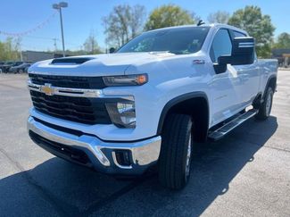 Used 2024 Chevrolet Silverado 2500 LT AWD/4WD video 3