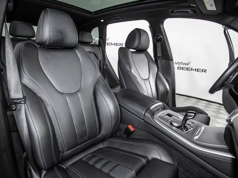 Used 2022 BMW X5 sDrive40i w/ M Sport Package RWD image 16