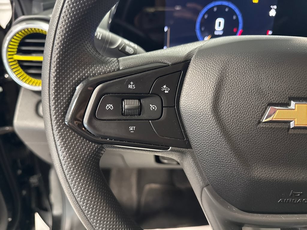Used 2024 Chevrolet Trax LT FWD image 3