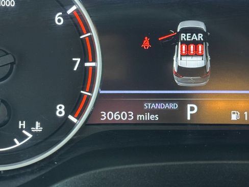 Used 2025 Nissan Rogue SV FWD image 41