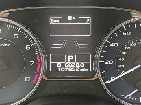 Used 2017 Subaru Crosstrek 2.0i Limited image 17