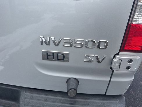 Used 2014 Nissan NV 3500 SV w/ Technology Package image 4