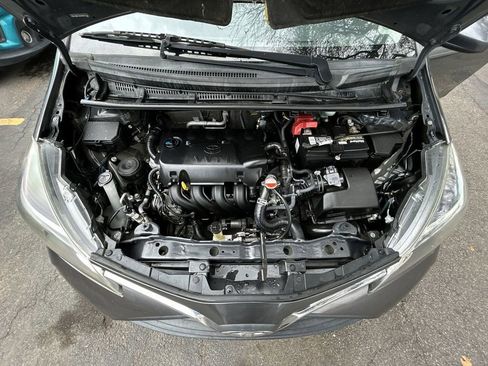 Used 2017 Toyota Yaris L FWD image 11
