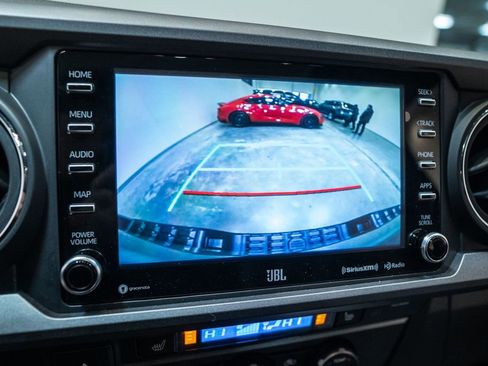 Certified 2023 Toyota Tacoma TRD Off-Road image 27