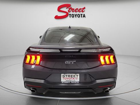 Used 2024 Ford Mustang GT Premium w/ GT Performance Package RWD image 3