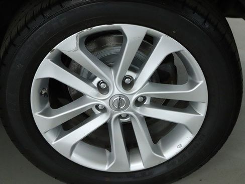 Used 2014 Nissan Juke S image 35