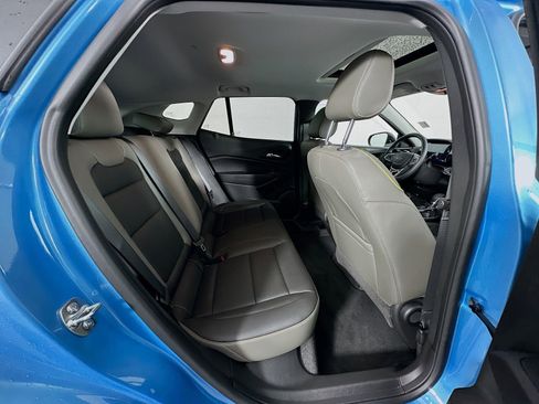 New 2025 Chevrolet Trax ACTIV w/ Sunroof Package image 27