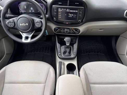 Used 2023 Kia Soul LX FWD image 17