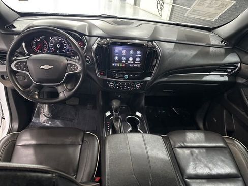 Used 2023 Chevrolet Traverse Premier image 29