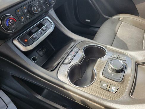 Used 2021 GMC Acadia SLT w/ Elevation Edition FWD image 23