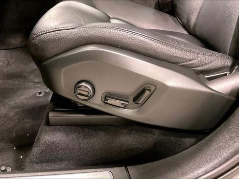 Certified 2023 Volvo XC90 B6 Plus w/ Protection Package Premier AWD/4WD image 19