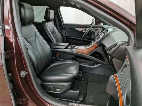 Used 2020 Lincoln Nautilus Reserve w/ Class II Trailer Tow Package AWD/4WD image 25