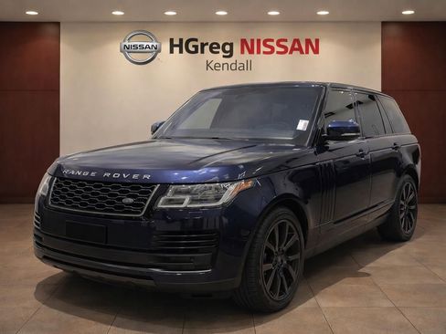 Used 2018 Land Rover Range Rover Supercharged AWD/4WD image 3