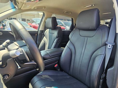 Used 2025 Genesis GV80 2.5T Standard AWD/4WD image 22