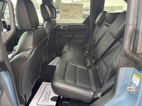 New 2025 Ford Bronco Badlands image 10