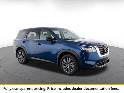 Used 2025 Nissan Pathfinder SV