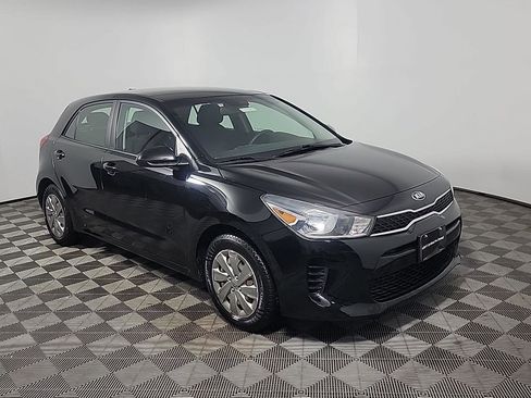 Used 2020 Kia Rio S image 1