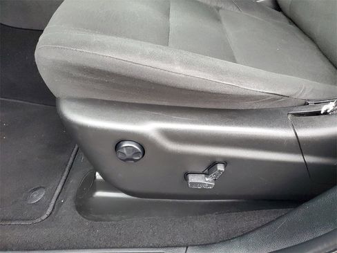 Used 2023 Dodge Durango GT image 10