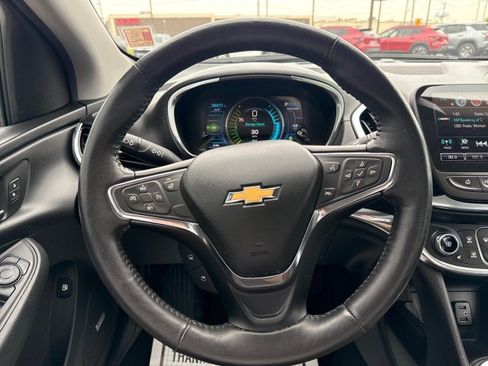 Used 2017 Chevrolet Volt Premier FWD image 18