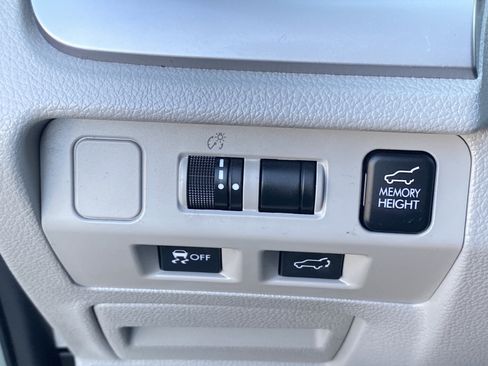 Used 2016 Subaru Forester 2.5i Limited image 14