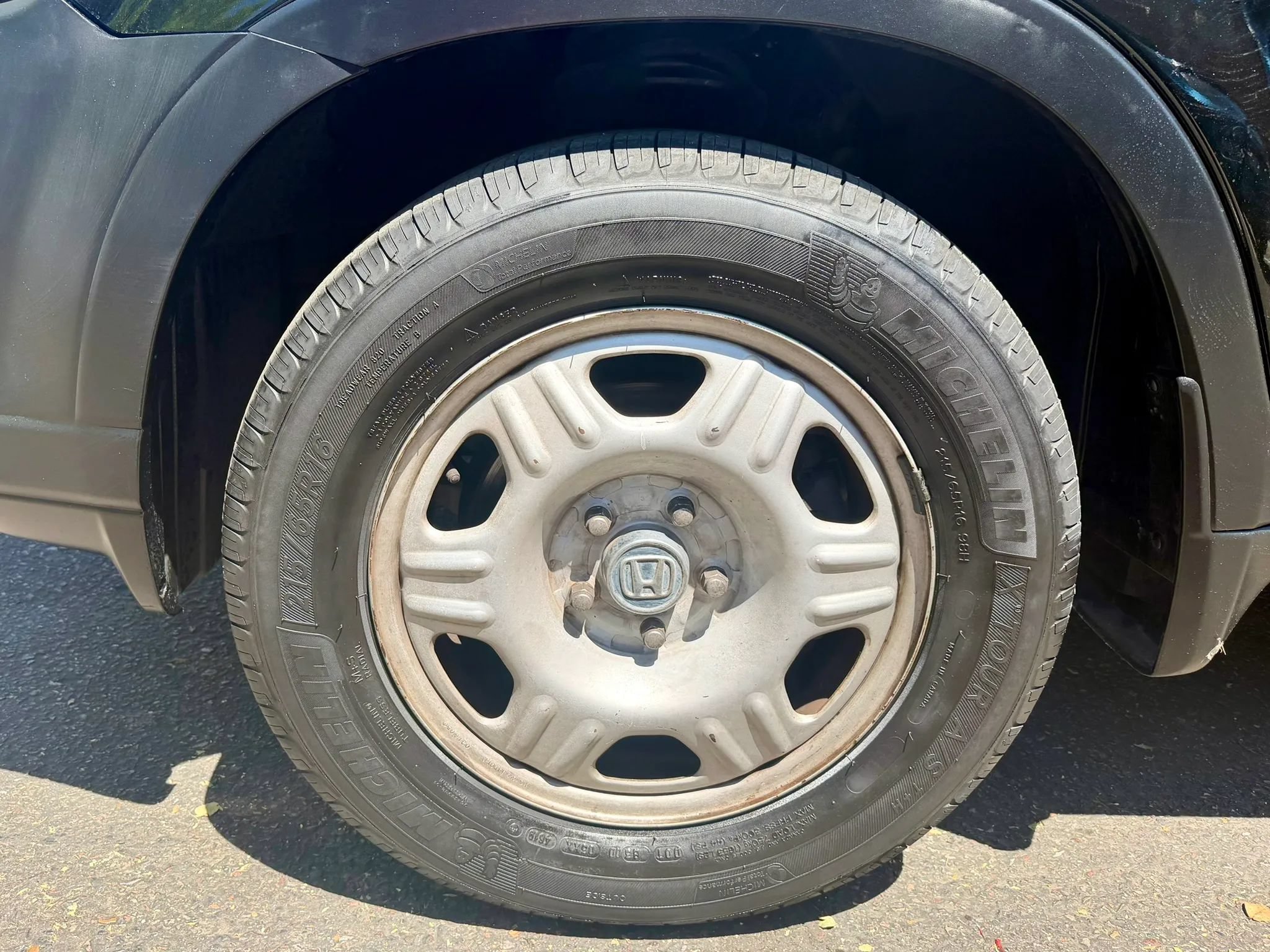 Used 2005 Honda CR-V LX image 15