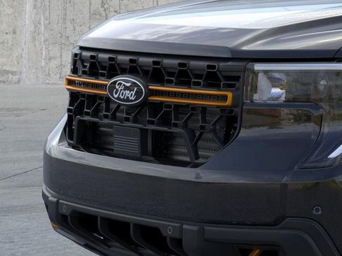 New 2025 Ford Maverick Tremor image 18