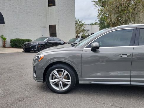 Used 2020 Audi Q3 2.0T Premium w/ Convenience Package image 5