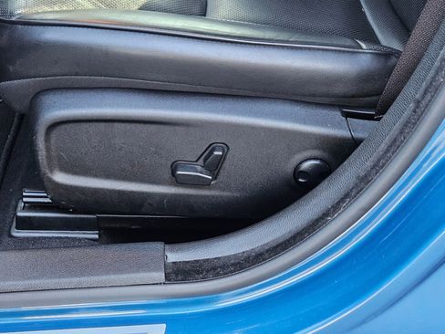 Certified 2023 Chrysler 300 Touring L w/ Popular Equipment Group image 21