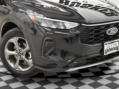 Used 2023 Ford Escape ST-Line image 15