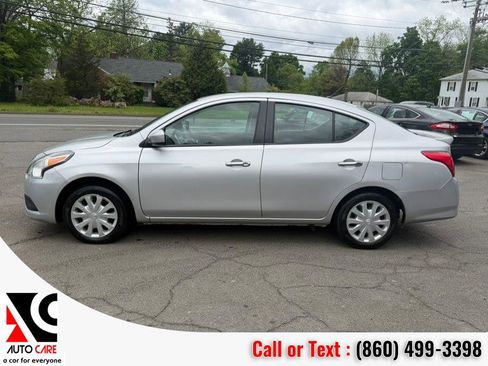 Used 2019 Nissan Versa SV FWD image 4