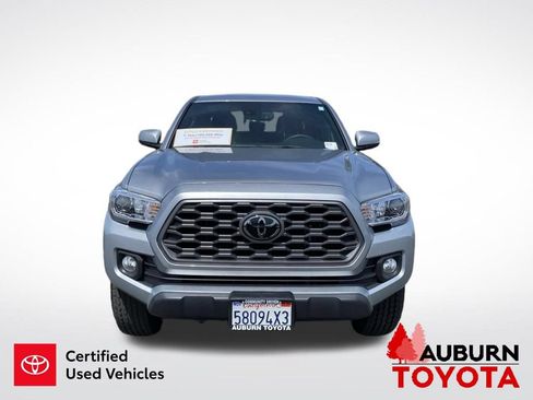 Certified 2023 Toyota Tacoma TRD Off-Road w/ Technology Package AWD/4WD image 3