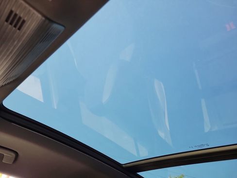 New 2026 Volkswagen Tiguan SE R-Line image 22