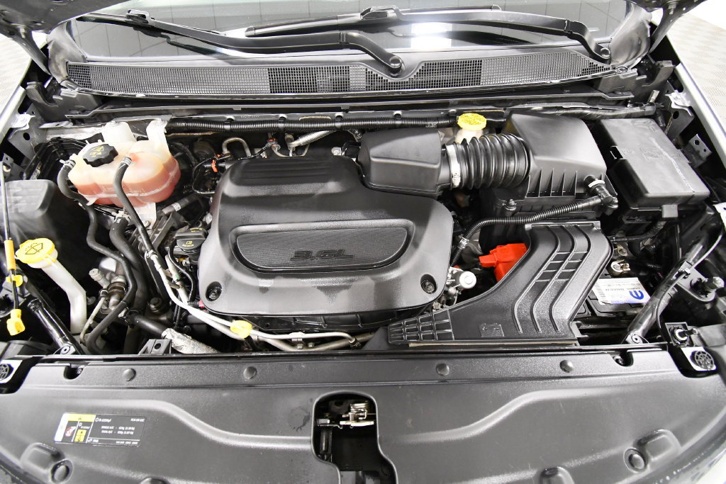 Used 2020 Chrysler Voyager Lxi FWD image 10