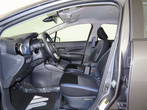 New 2025 Nissan Versa SV w/ Trunk Package image 4