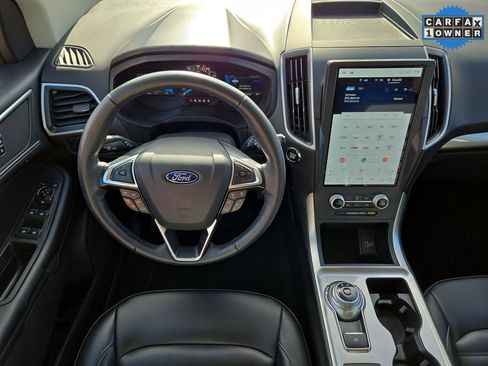 Used 2024 Ford Edge SEL image 14