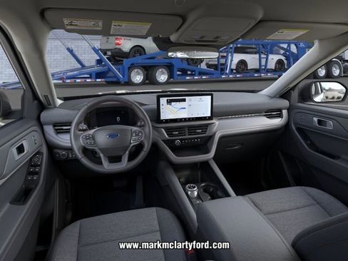New 2026 Ford Explorer Active RWD image 9