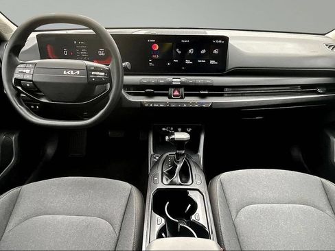 Used 2025 Kia K4 FWD image 8