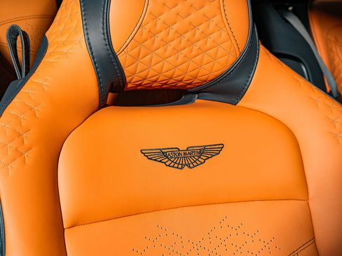 Used 2023 Aston Martin DBS Coupe RWD image 27