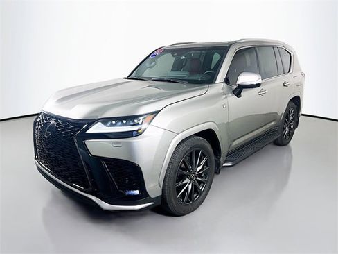 Used 2024 Lexus LX 600 F Sport image 3