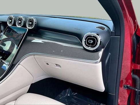 Certified 2026 Mercedes-Benz GLC 300 4MATIC image 29