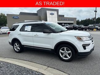 Used 2018 Ford Explorer XLT FWD video 1
