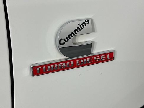 Used 2024 RAM 2500 Laramie w/ Safety Group AWD/4WD image 38