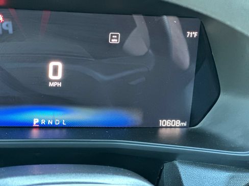 Used 2025 Chevrolet Colorado W/T AWD/4WD image 24