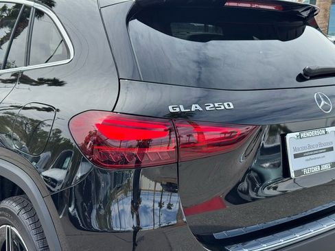 New 2026 Mercedes-Benz GLA 250 image 16